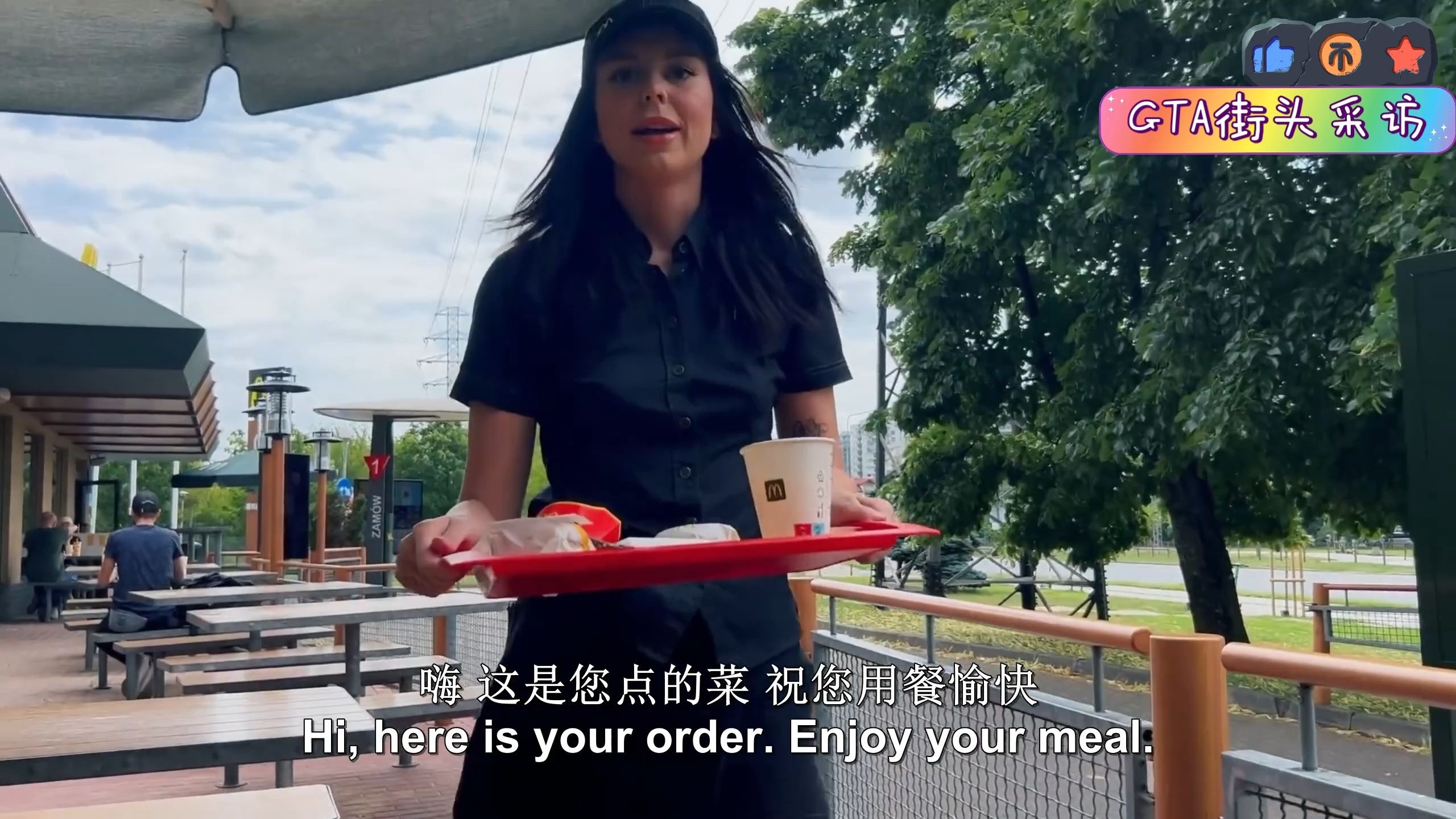 街头系列-齐刘海红色盘发的高挑吊带人妻